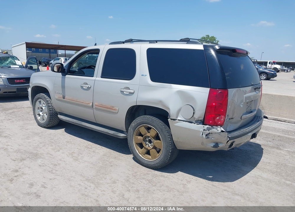 2008 GMC YUKON VIN: 1GKFC13088R118389