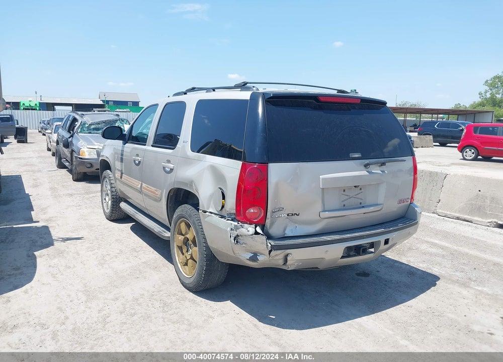 2008 GMC YUKON VIN: 1GKFC13088R118389