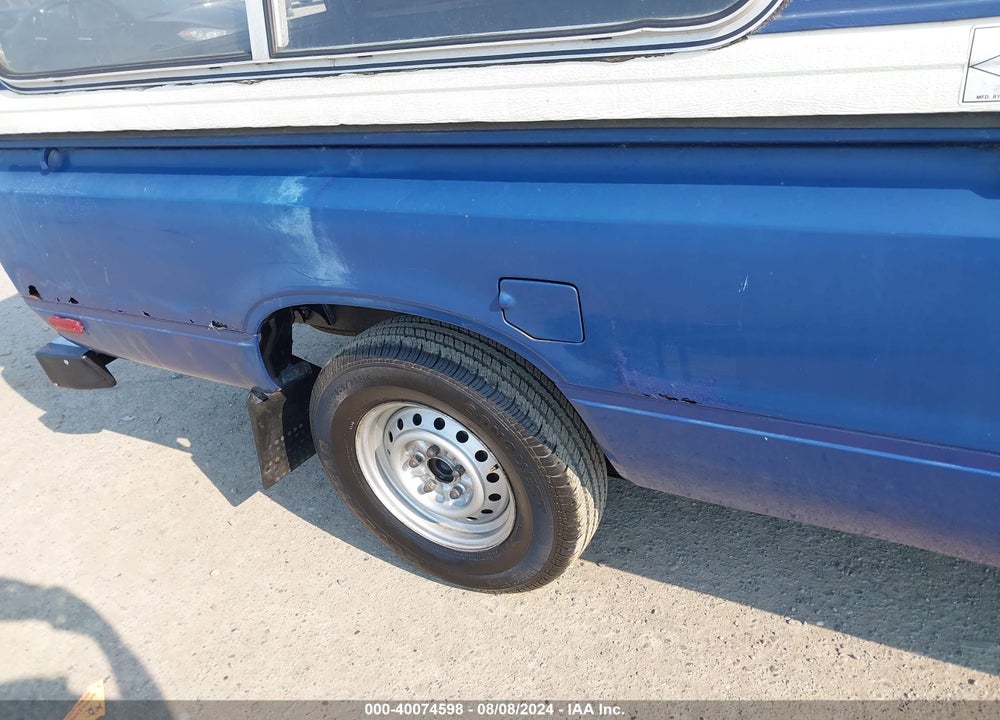 1983 TOYOTA PICKUP 3/4 TON LONG BED RN44 VIN: JT4RN44E1D1141861