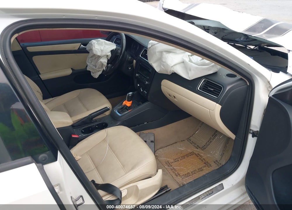 2012 VOLKSWAGEN JETTA 2.5L SE VIN: 3VWDX7AJ5CM002404