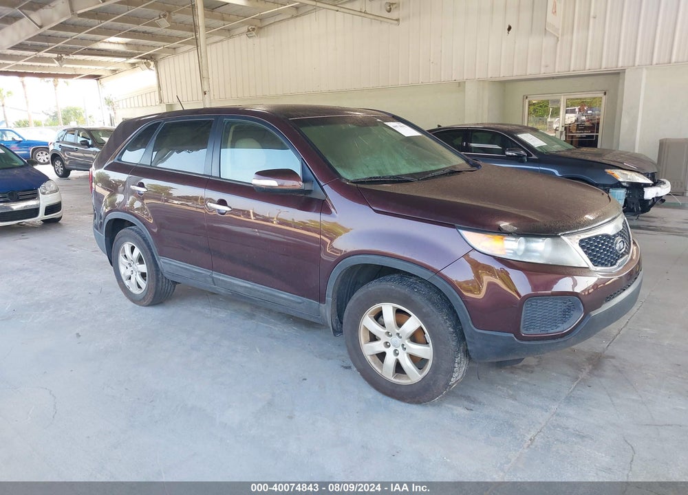 2013 KIA SORENTO LX VIN: 5XYKT3A11DG369720