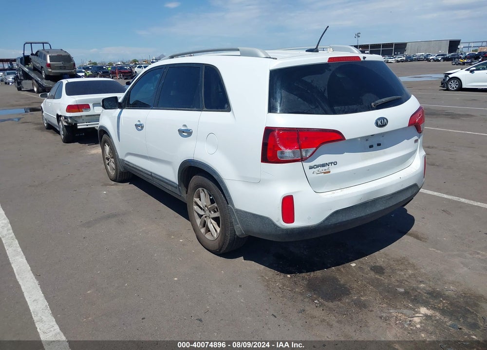 2014 KIA SORENTO LX VIN: 5XYKT3A6XEG453418