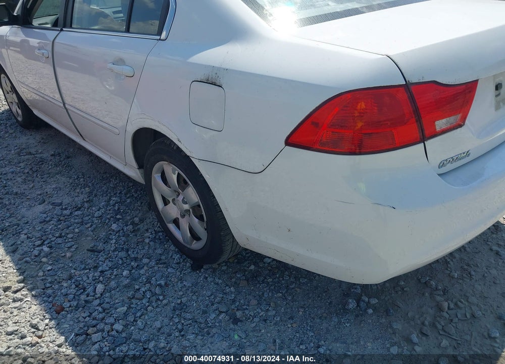 2009 KIA OPTIMA LX VIN: KNAGE228X95355432