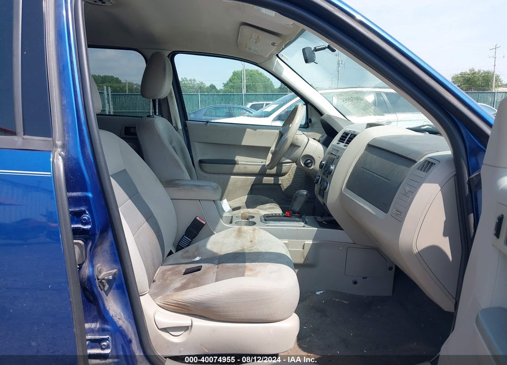 2008 FORD ESCAPE VIN: 1FMCU03128KD05579