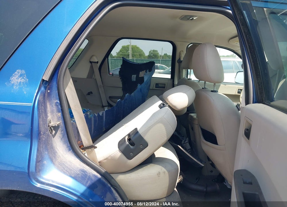 2008 FORD ESCAPE VIN: 1FMCU03128KD05579