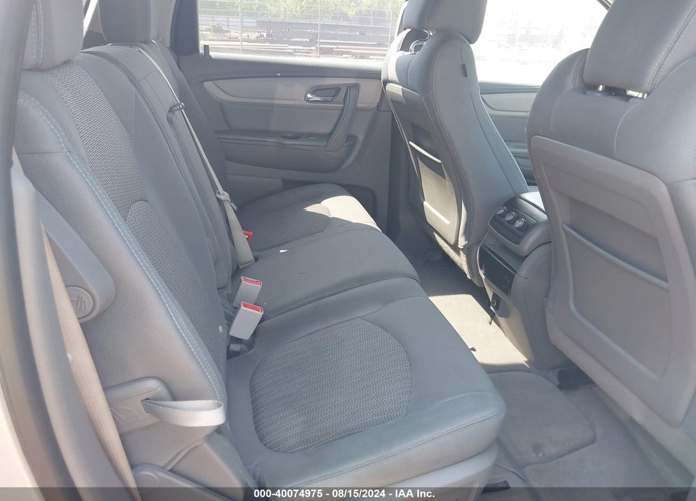 2017 CHEVROLET TRAVERSE 1LT VIN: 1GNKVGKD7HJ196082