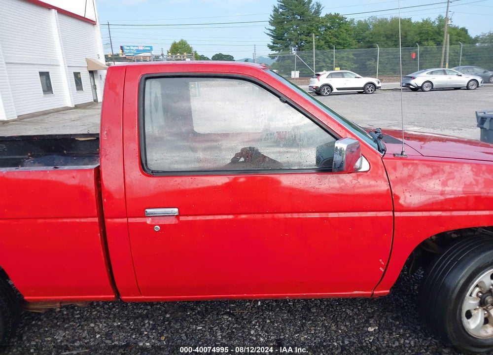 1994 NISSAN TRUCK XE VIN: 1N6SD11S1RC413332