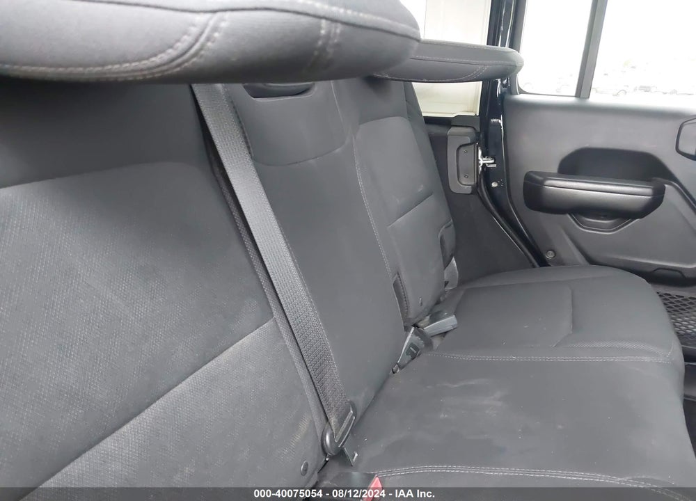 2018 JEEP WRANGLER UNLIMITED SPORT S 4X4 VIN: 1C4HJXDG3JW110510