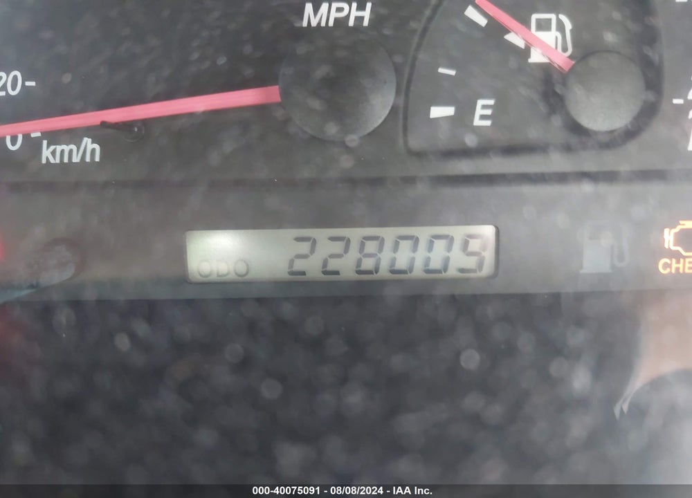 2003 TOYOTA CAMRY LE VIN: JTDBE32K830154079