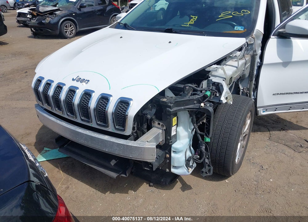 2016 JEEP CHEROKEE LATITUDE VIN: 1C4PJMCB3GW279158