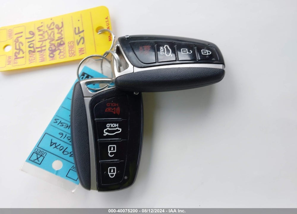 2016 HYUNDAI GENESIS 3.8 VIN: KMHGN4JEXGU134496