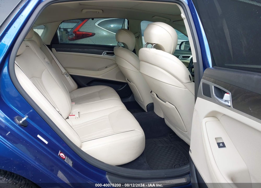 2016 HYUNDAI GENESIS 3.8 VIN: KMHGN4JEXGU134496