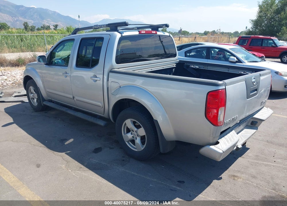 2006 NISSAN FRONTIER LE VIN: 1N6AD07W56C457023