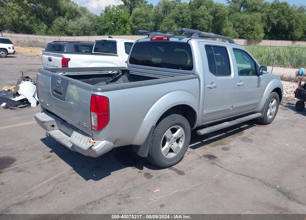 2006 NISSAN FRONTIER LE VIN: 1N6AD07W56C457023