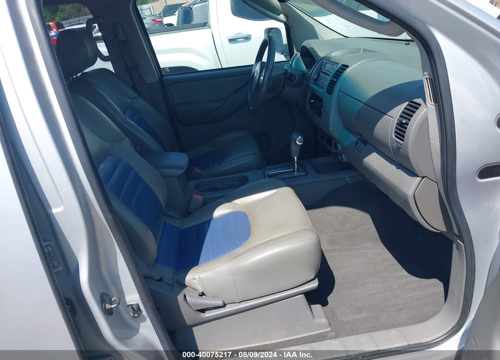 2006 NISSAN FRONTIER LE VIN: 1N6AD07W56C457023