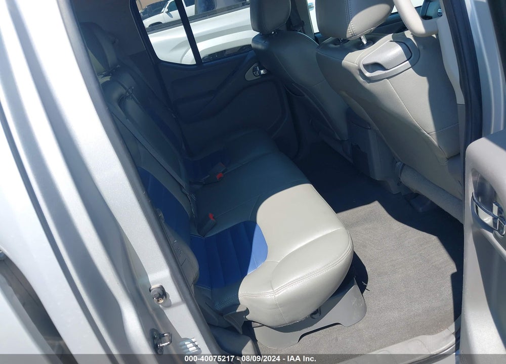 2006 NISSAN FRONTIER LE VIN: 1N6AD07W56C457023