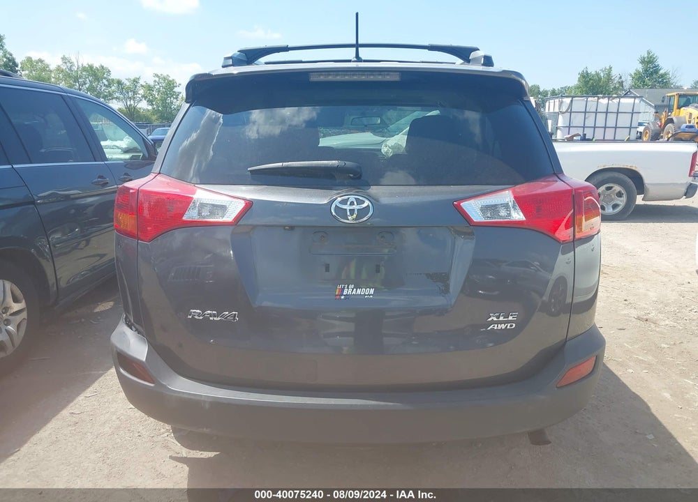 2013 TOYOTA RAV4 XLE VIN: 2T3RFREV0DW092565