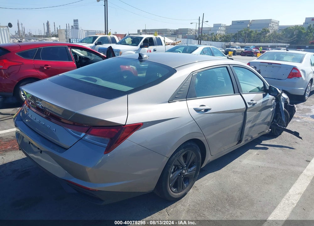 2022 HYUNDAI ELANTRA SEL VIN: KMHLS4AG5NU287552