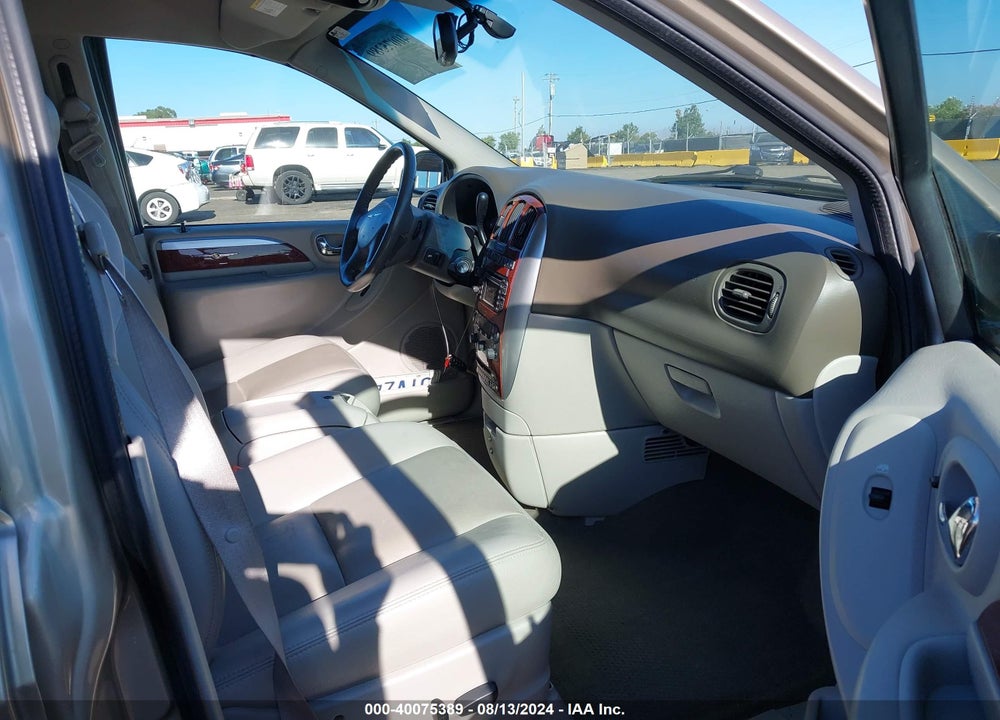 2007 CHRYSLER TOWN & COUNTRY LIMITED VIN: 2A8GP64L57R267581