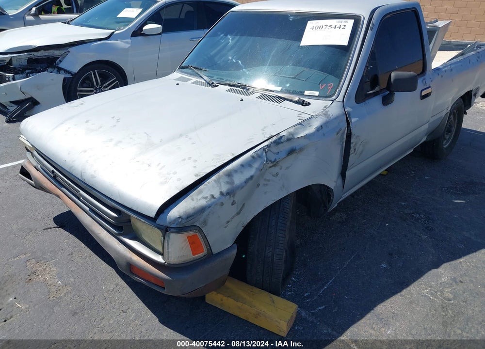 1990 TOYOTA PICKUP 1/2 TON SHT WHEELBASE DLX VIN: JT4RN81P8L5078634
