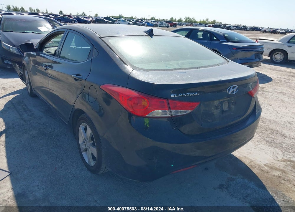 2013 HYUNDAI ELANTRA GLS VIN: 5NPDH4AE2DH355739