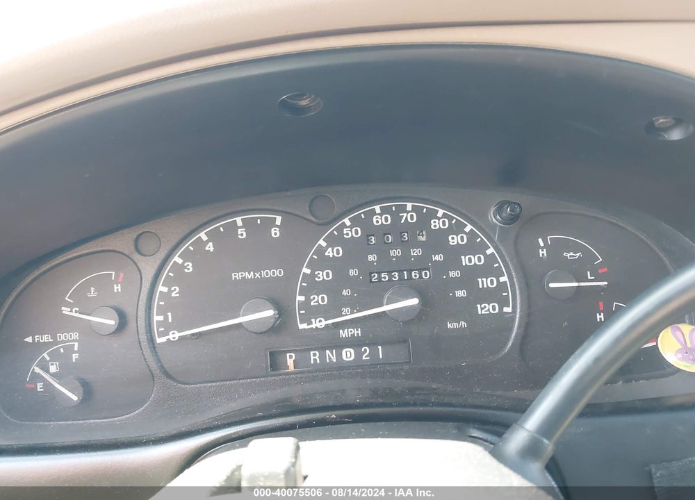 1999 FORD EXPLORER EDDIE BAUER/LIMITED/XLT VIN: 1FMZU34E1XZC00521