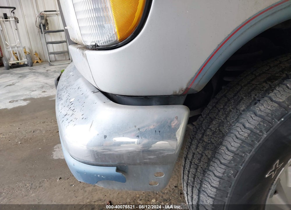 1992 FORD ECONOLINE E150 VIN: 1FMEE11NXNHA70424