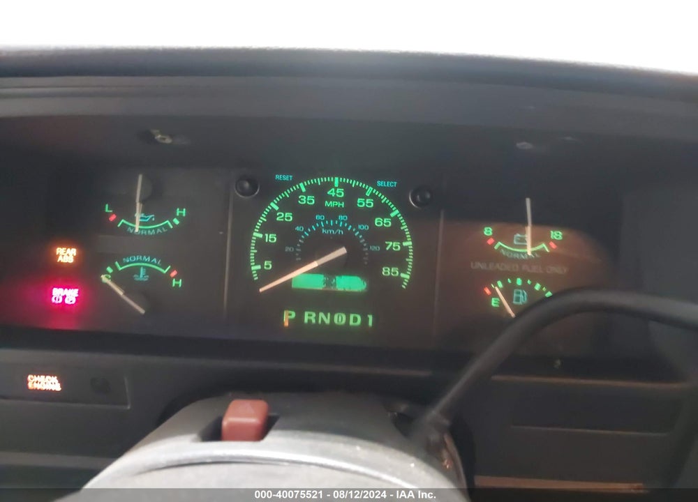 1992 FORD ECONOLINE E150 VIN: 1FMEE11NXNHA70424