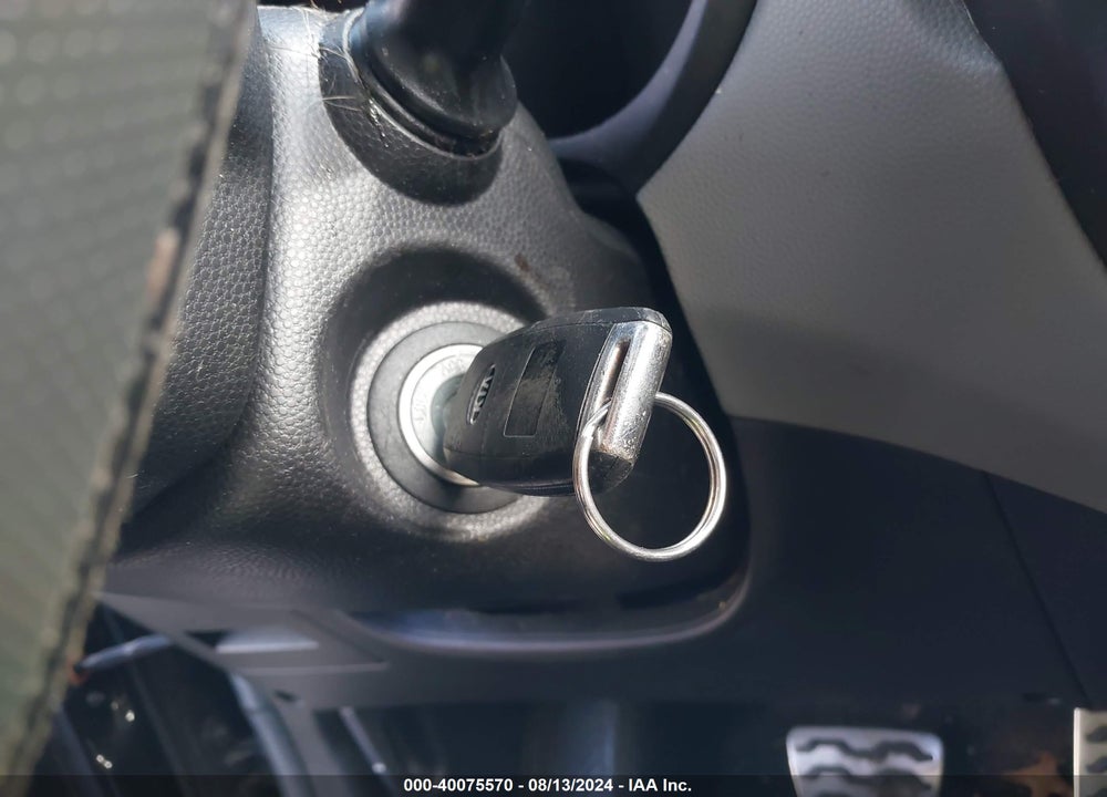 2014 KIA SOUL VIN: KNDJN2A28E7719402