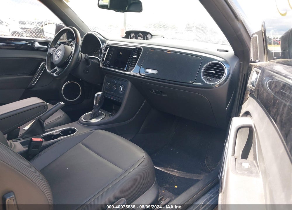 2015 VOLKSWAGEN BEETLE 2.0T R-LINE VIN: 3VW7S7AT7FM806012
