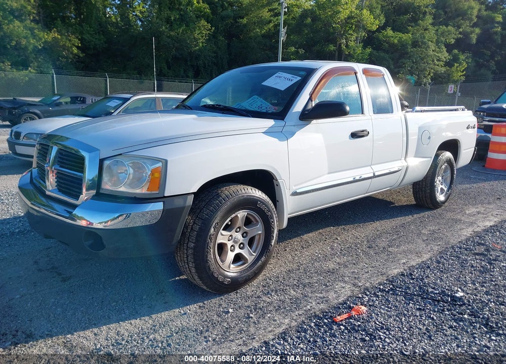 2005 DODGE DAKOTA SLT VIN: 1D7HW42K35S209743