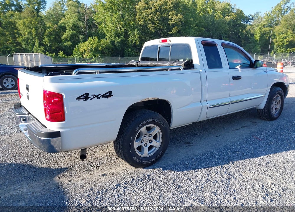 2005 DODGE DAKOTA SLT VIN: 1D7HW42K35S209743
