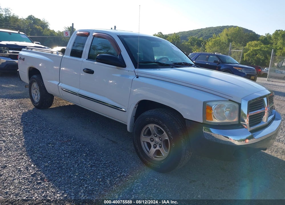 2005 DODGE DAKOTA SLT VIN: 1D7HW42K35S209743