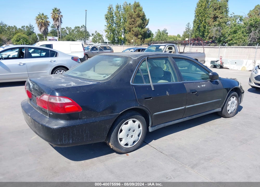 2000 HONDA ACCORD 2.3 LX VIN: JHMCG6555YC023606