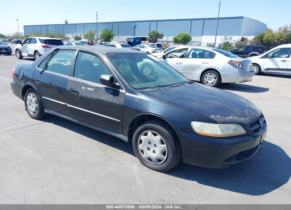 2000 HONDA ACCORD 2.3 LX VIN: JHMCG6555YC023606