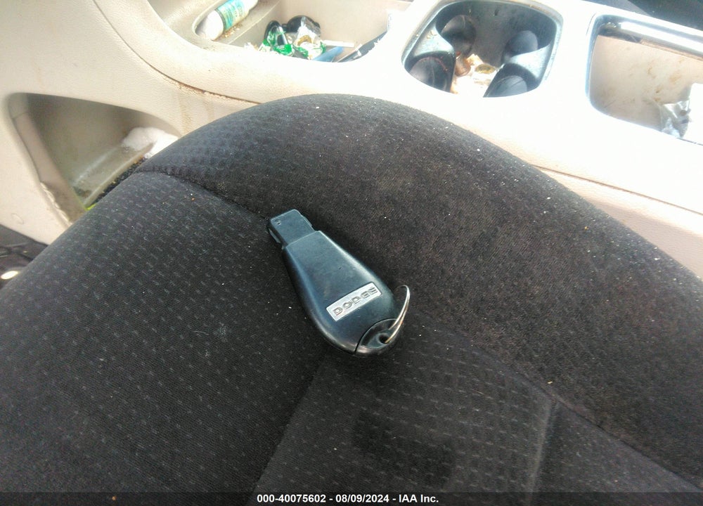 2013 DODGE GRAND CARAVAN SXT VIN: 2C4RDGCG4DR627423