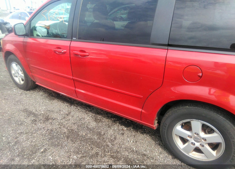 2013 DODGE GRAND CARAVAN SXT VIN: 2C4RDGCG4DR627423