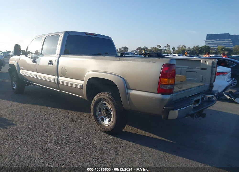 2002 CHEVROLET SILVERADO 2500HD LS VIN: 1GCHC23U92F245853