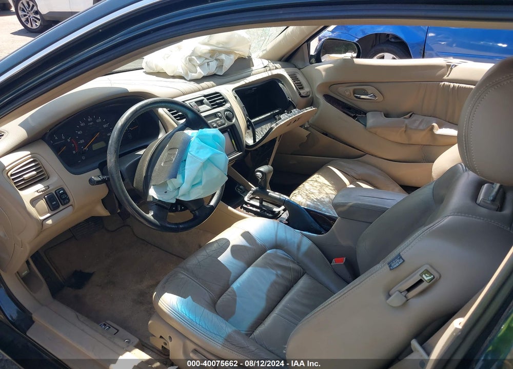 2000 HONDA ACCORD 3.0 EX VIN: 1HGCG2256YA010536
