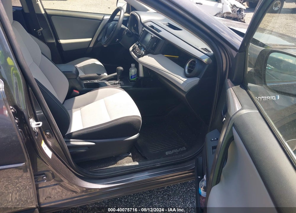 2018 TOYOTA RAV4 HYBRID VIN: JTMRJREV5JD184228