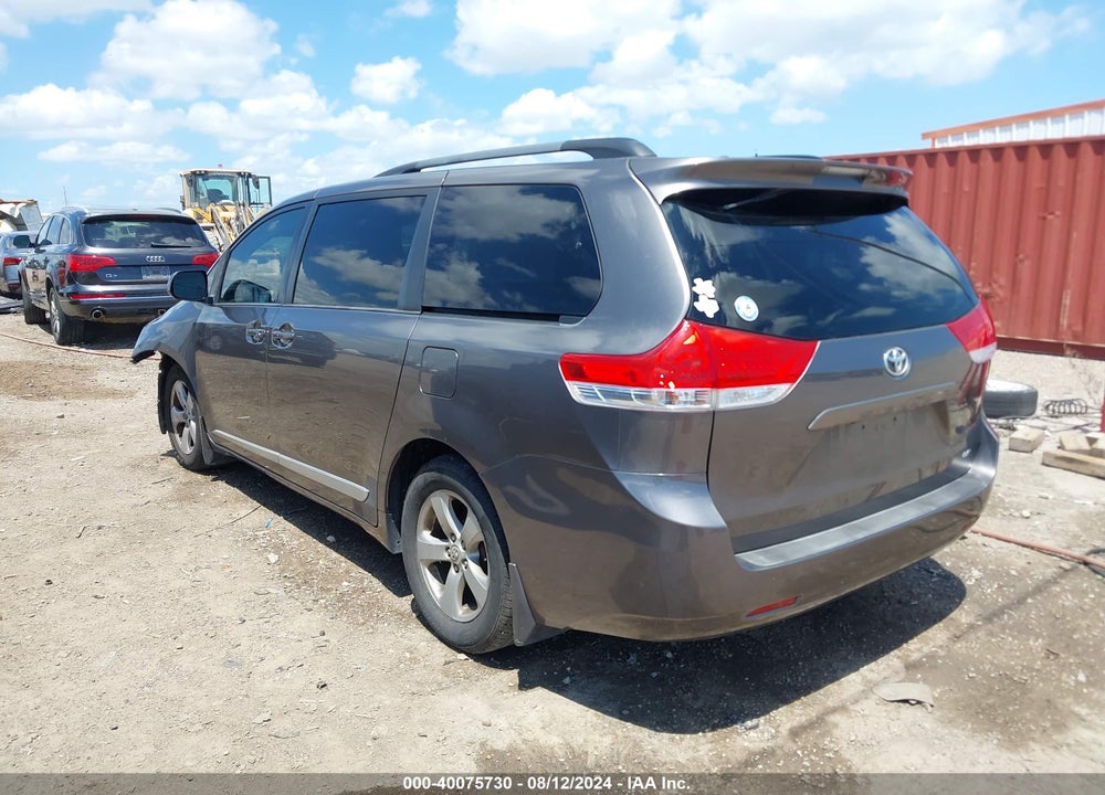 2013 TOYOTA SIENNA LE V6 8 PASSENGER VIN: 5TDKK3DC2DS316169