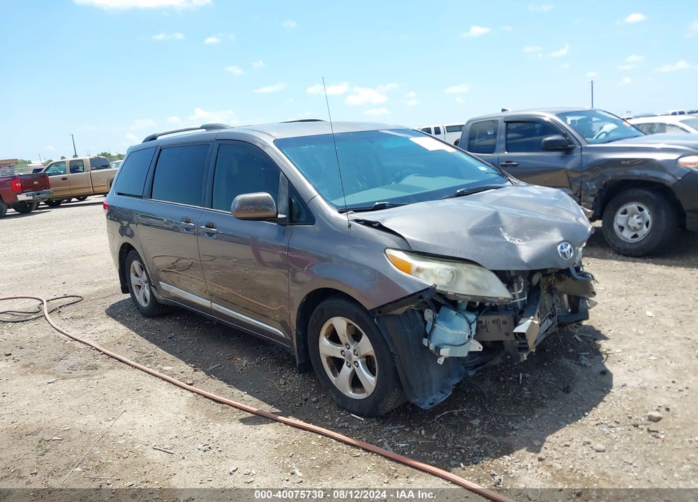 2013 TOYOTA SIENNA LE V6 8 PASSENGER VIN: 5TDKK3DC2DS316169