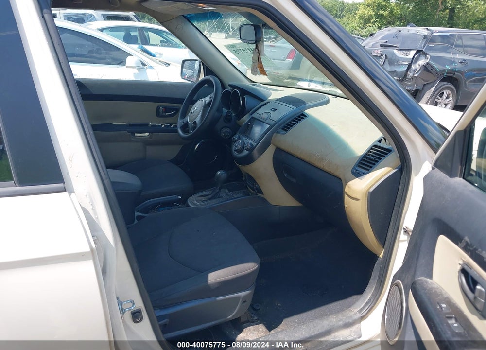 2011 KIA SOUL VIN: KNDJT2A25B7712862