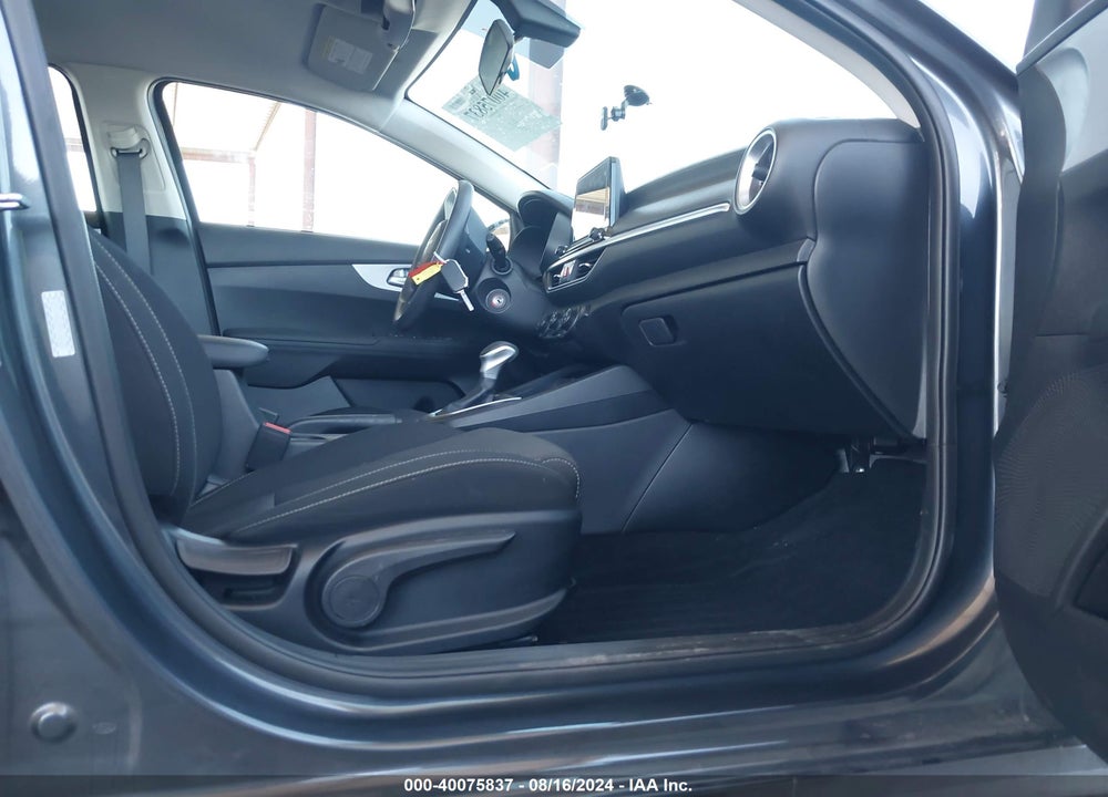 2024 KIA FORTE LXS VIN: 3KPF24AD9RE749347