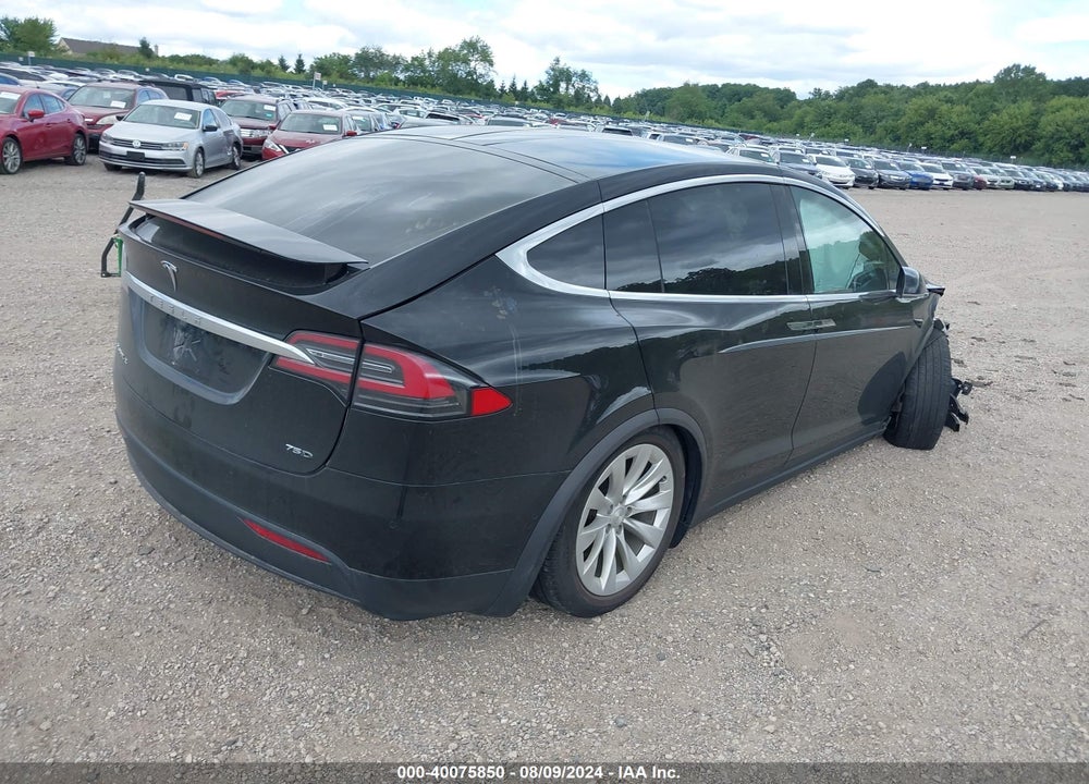 2018 TESLA MODEL X 100D/75D/P100D VIN: 5YJXCBE21JF088510