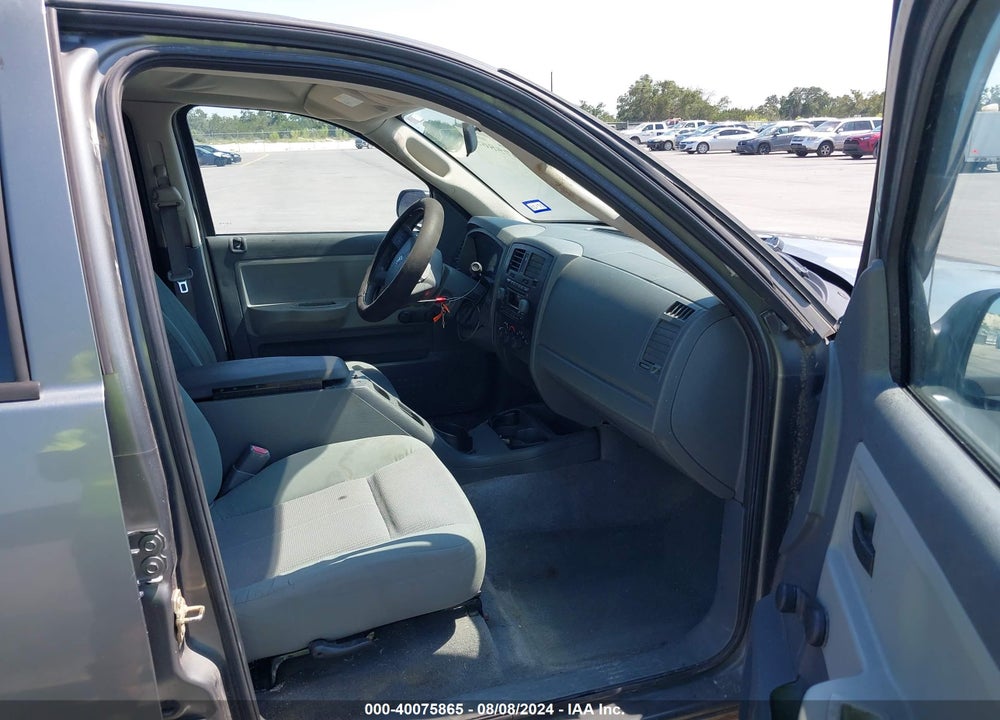 2005 DODGE DAKOTA ST VIN: 1D7HE28K75S341564