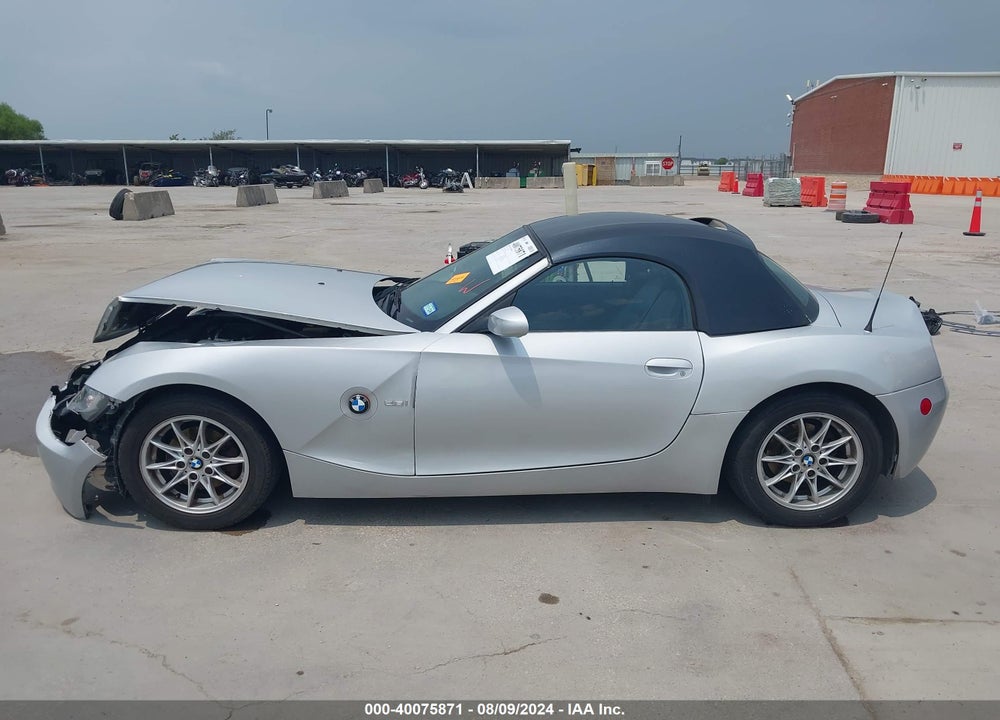 2003 BMW Z4 VIN: 4USBT33443LR63903