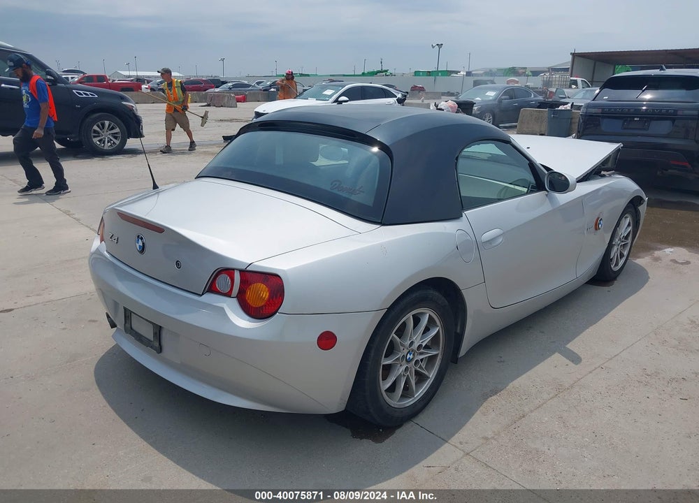 2003 BMW Z4 VIN: 4USBT33443LR63903