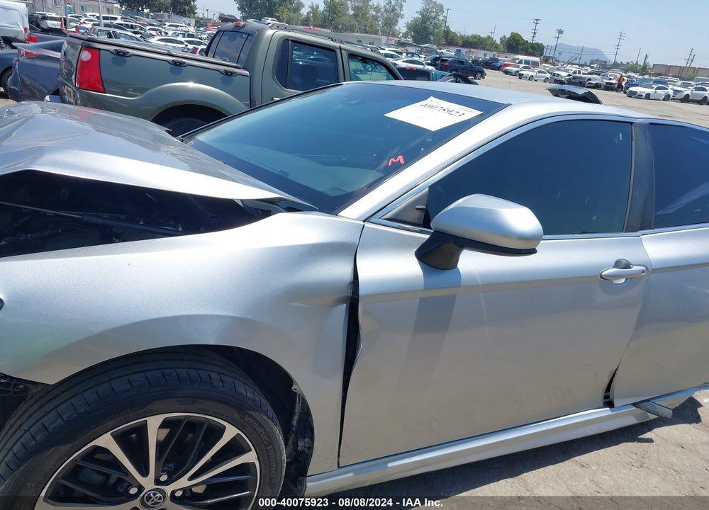 2018 TOYOTA CAMRY SE VIN: 4T1B11HK2JU604592