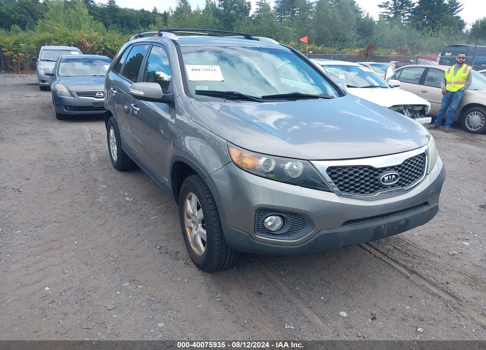 2012 KIA SORENTO LX VIN: 5XYKTDA63CG217017